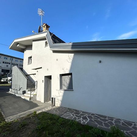 Lake Home Apartments Lipomo Εξωτερικό φωτογραφία